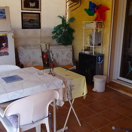 فندق مبيت وإفطار Tres Belle Chambre Avec Terrasse Abritee *