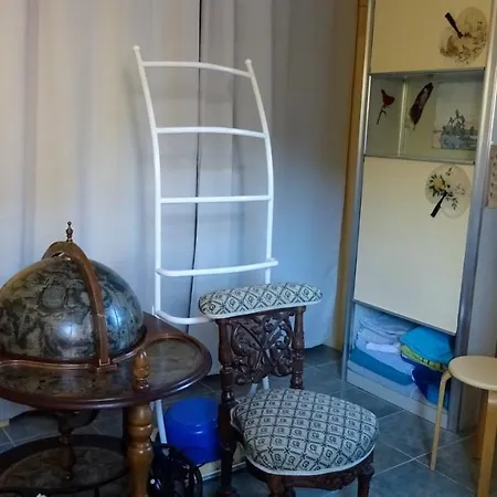 Tres Belle Chambre Avec Terrasse Abritee